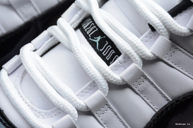 AIR 11  'Emerald' Low Retro Jordan 528895-145 1111